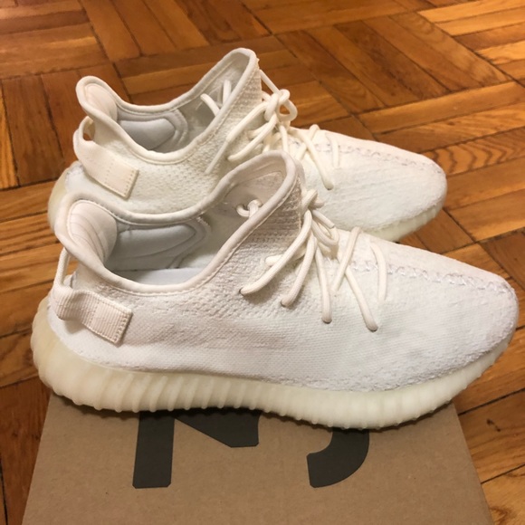 Yeezy Boost 350 V2 Triple White - Picture 2 of 4
